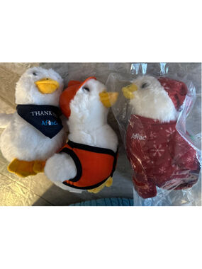 Lot 3 Aflac Retired Talking Plush Ducks Covid Christmas 2020 NIP Hard Hat ~ Read